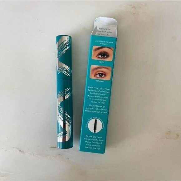 Thrive Causemetics Liquid Lash Extensions - Picture 2 of 2